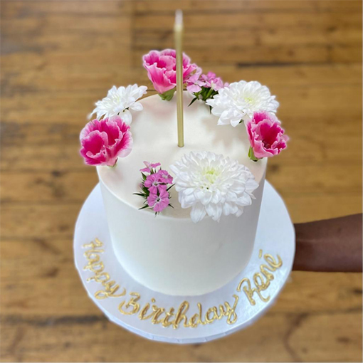 35 Simple Wedding Cakes-PureWow